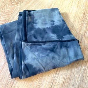 Zyia size 4 leggings